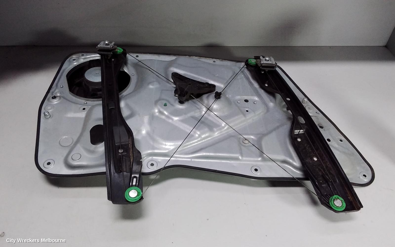 VOLKSWAGEN TIGUAN RF WINDOW REGULATOR - Image 1