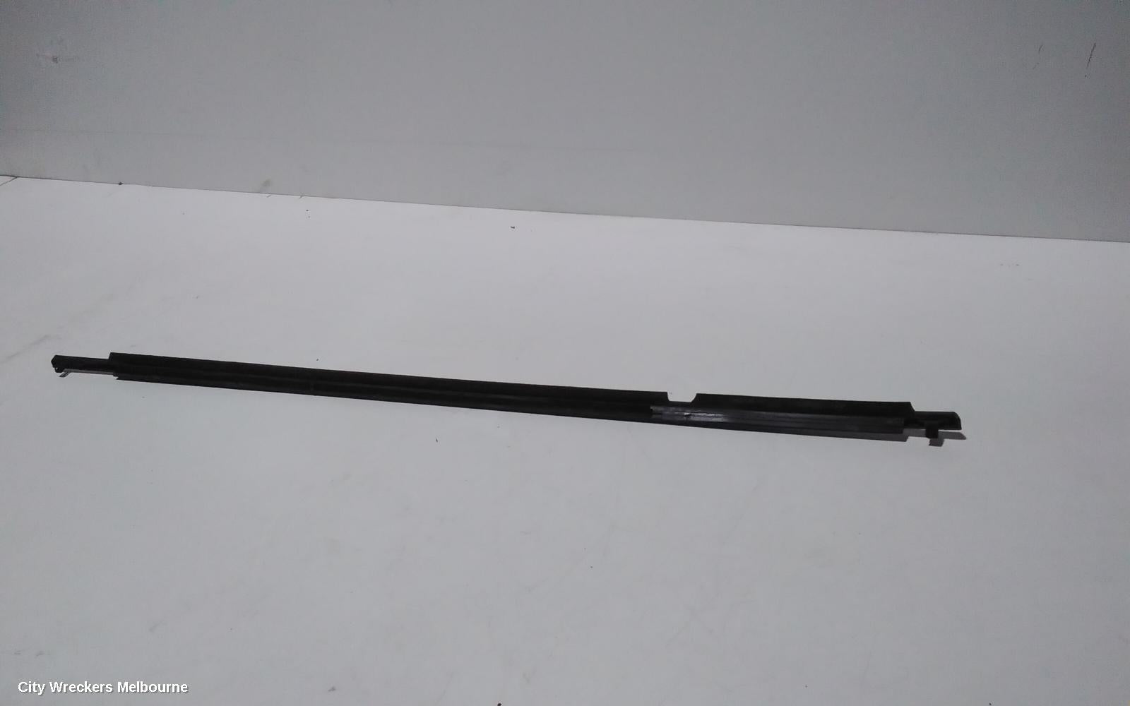 TOYOTA RAV4 DOOR MOULD, RHR CHROME MOULD: 89013, RH REAR, XA40, 12/2012 - 12/2018 - Image 2