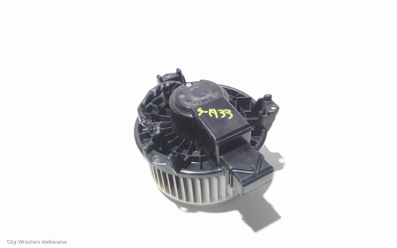 TOYOTA RAV4 HEATER FAN MOTOR, XA40, NON CLIMATE CONTROL TYPE, 2 PIN, 12/2012 - 11/2018 - Image 1