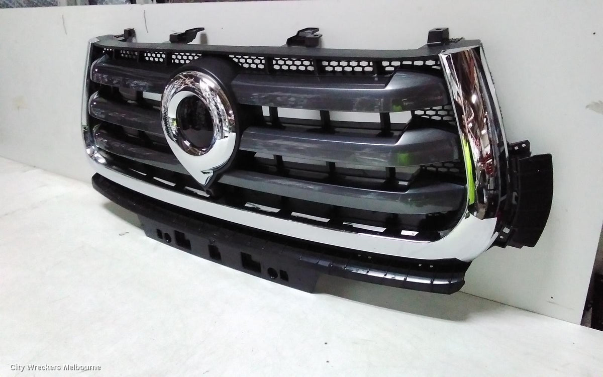 GREAT WALL CANNON UTE GRILLE, NPW, RADIATOR GRILLE, W/ 3 STRIPES TYPE, GREY, 09/2020 - 10/2024 - Image 3