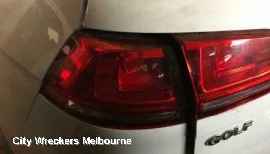VOLKSWAGEN GOLF LEFT TAILLIGHT, GEN 7, WAGON, NON LED TYPE, 08/2013 - 03/2017 - Image 1