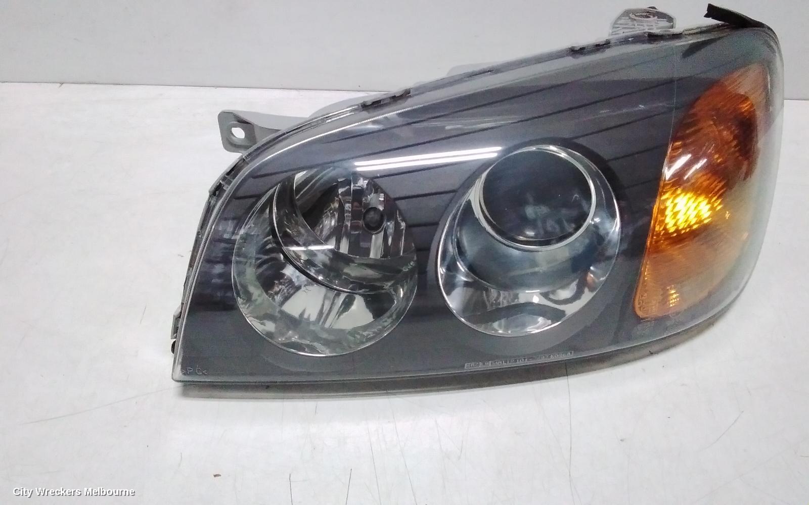 HYUNDAI GRANDEUR LEFT HEADLAMP, XG, BLACK INSERT, 10/1999 - 07/2002 - Image 3