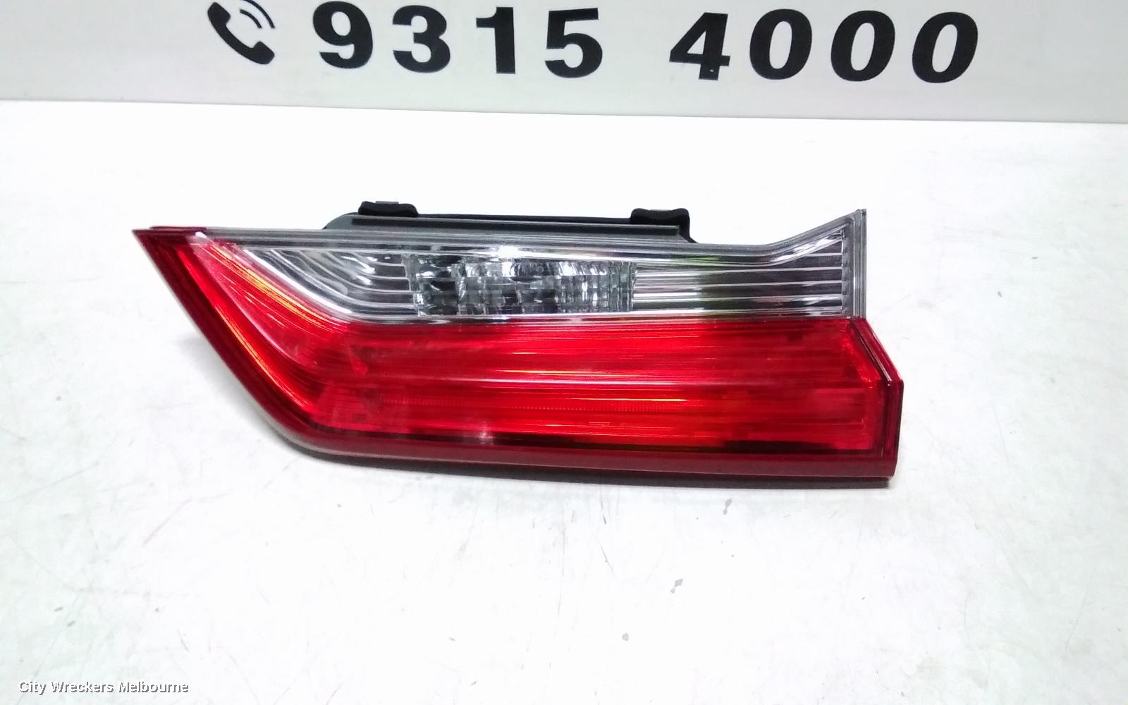 HONDA CRV REAR GARNISH, TAILGATE LAMP (RH SIDE), RW, 05/2017 - 06/2019 - Image 3