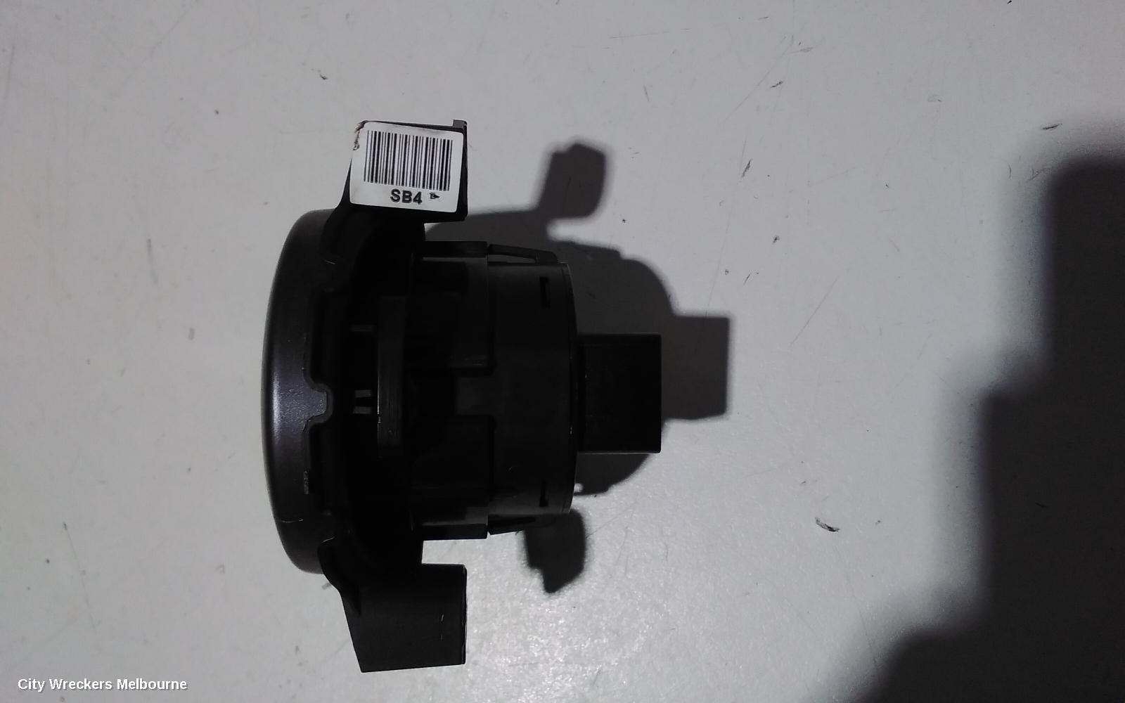 HYUNDAI VELOSTER, FS, 10/2011 - 08/2019, START STOP BUTTON: 83444 - Image 3