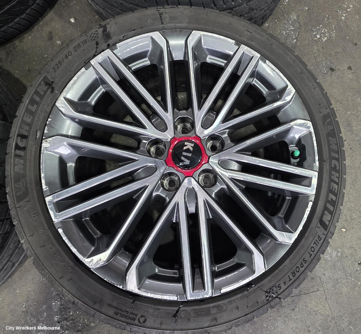 KIA CERATO WHEEL MAG, FACTORY, 18X7IN, GREY AND POLISHED, BD, 04/2018 - 09/2024 - Image 3