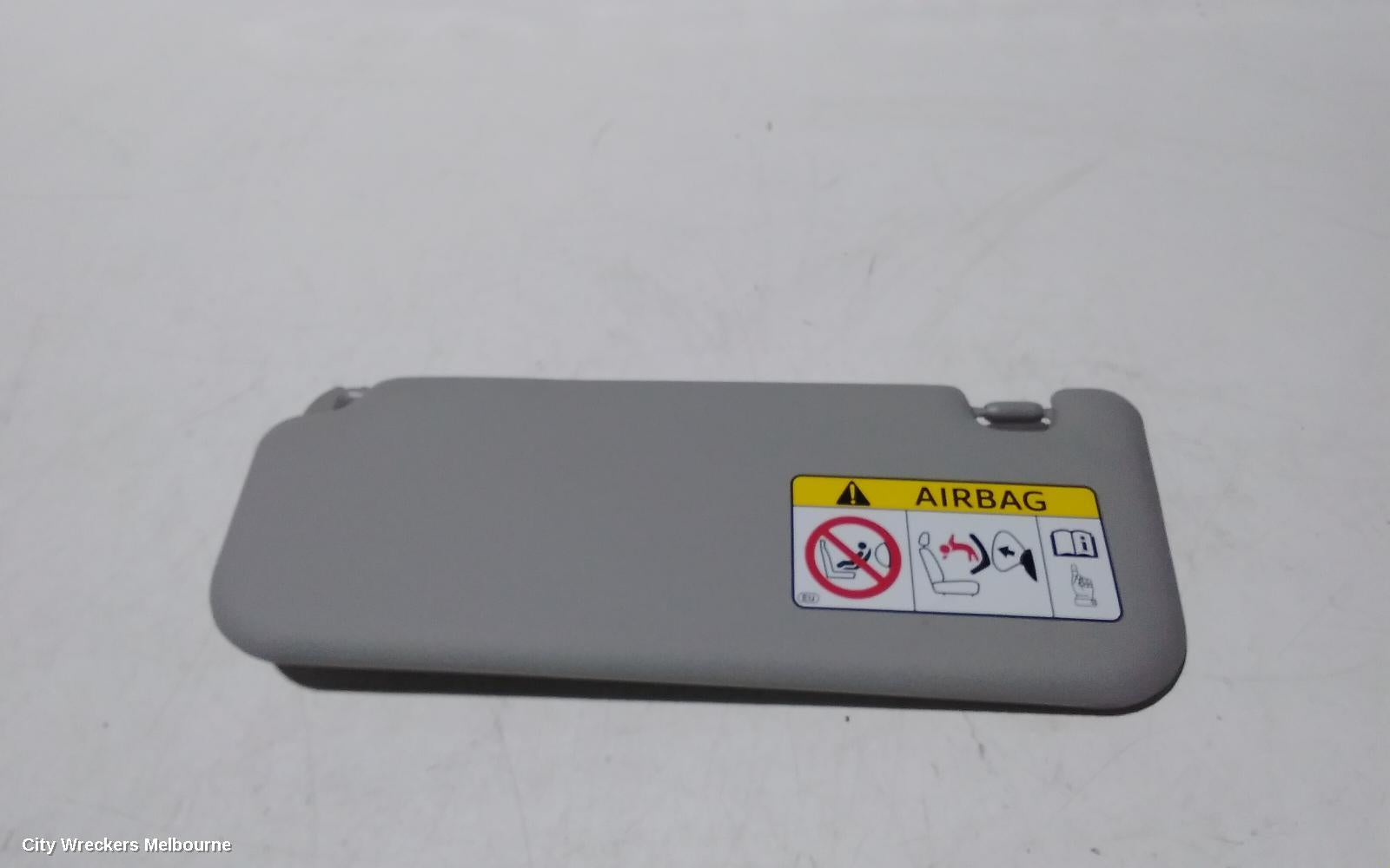 TOYOTA HILUX SUNVISOR, LH SIDE, 09/2015 ONWARDS - Image 3