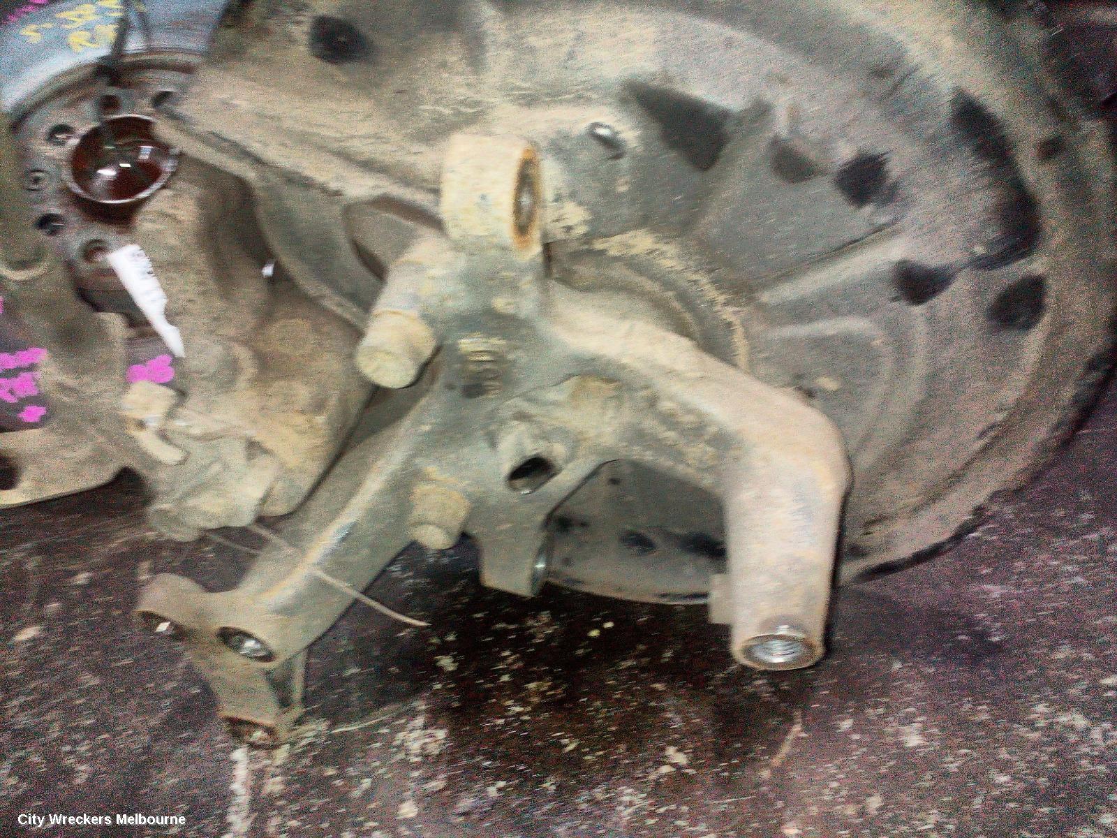 SKODA SUPERB LEFT REAR HUB ASSEMBLY, FWD, 3T, 03/2009 - 12/2015 - Image 3