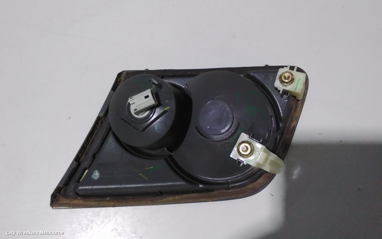 MAZDA 6 REAR GARNISH, BOOTLID LAMP (LH SIDE), GG/GY, SEDAN, 09/2002 - 07/2005 - Image 3
