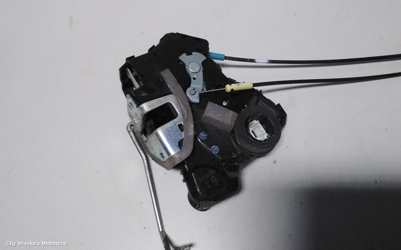 TOYOTA HIACE DOOR/BOOT/GATE LOCK, RIGHT FRONT DOOR LOCK, TRH/KDH, 03/2005 - 04/2019 - Image 3