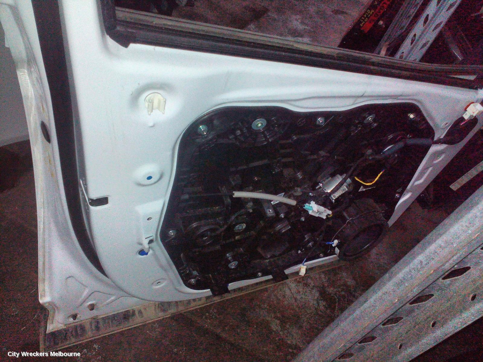 HYUNDAI TUCSON LEFT FRONT DOOR, NX4, NON N LINE, 02/2021 ONWARDS - Image 3