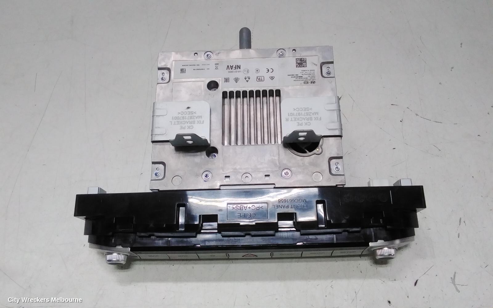 KIA STINGER RADIO/CD/DVD/SAT/TV, DASH RADIO CONTROL PANEL/HEAD UNIT, CK, 06/2017 - 04/2023 - Image 3