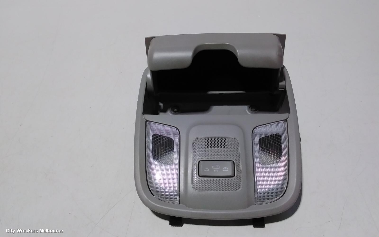 KIA SPORTAGE COURTESY LIGHT, FRONT (CENTRE), NON SUNROOF CONTROLS & SUNGLASS HOLDER TYPE, QL, 10/2015 - 08/2021 - Image 3