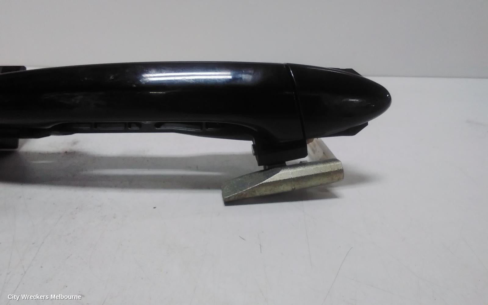 LEXUS IS250/IS250C DOOR HANDLE, OUTER, RH FRONT, COLOUR CODED, SEDAN, GSE20R, 11/2005 - 09/2008 - Image 2