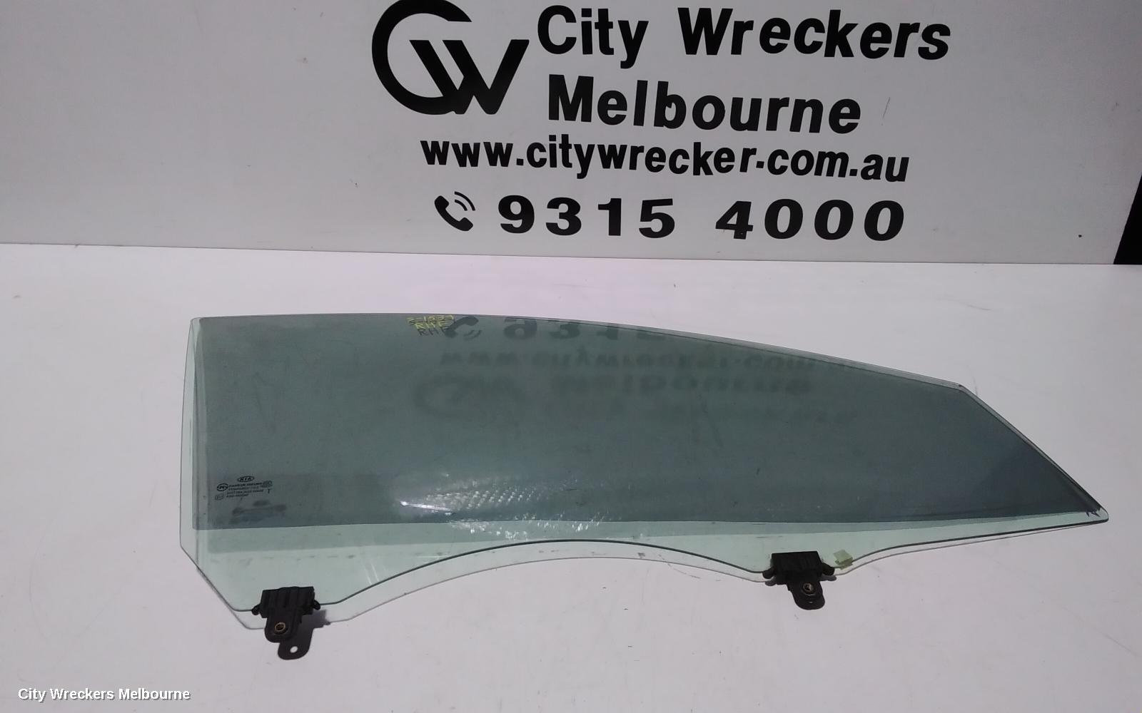 KIA CERATO RIGHT FRONT DOOR WINDOW, TD, SEDAN/HATCH, 10/2008 - 03/2013 - Image 1
