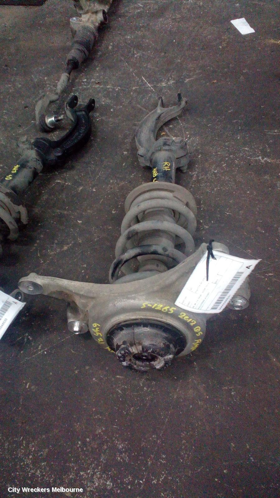 AUDI Q5 RIGHT FRONT STRUT, Q5, 8R, 2.0, DIESEL, 03/2009 - 10/2012 - Image 1
