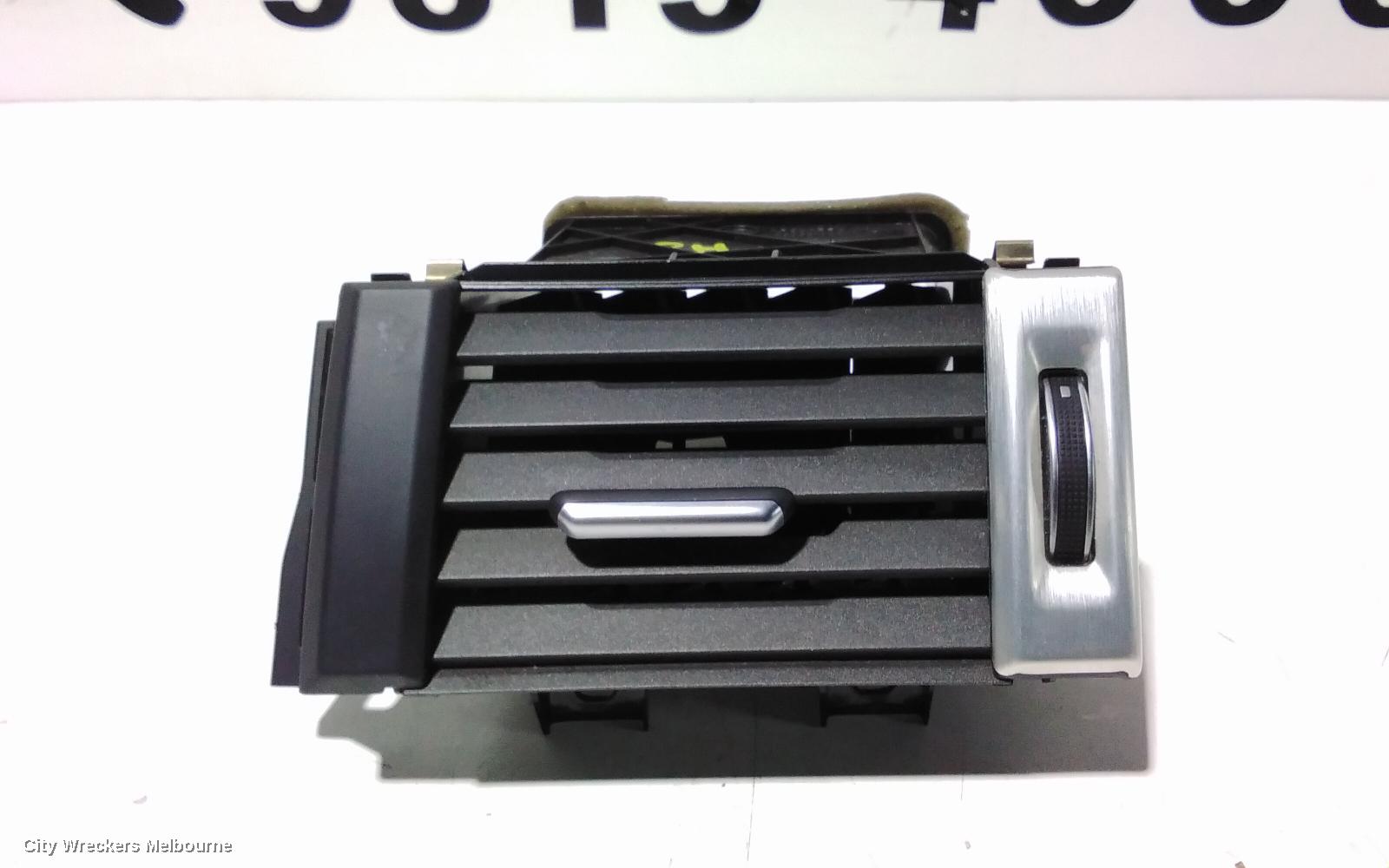 LAND ROVER RANGEROVER EVOQUE, L538, 11/2011 - 01/2019, RH AIRVENT: 104732 - Image 2