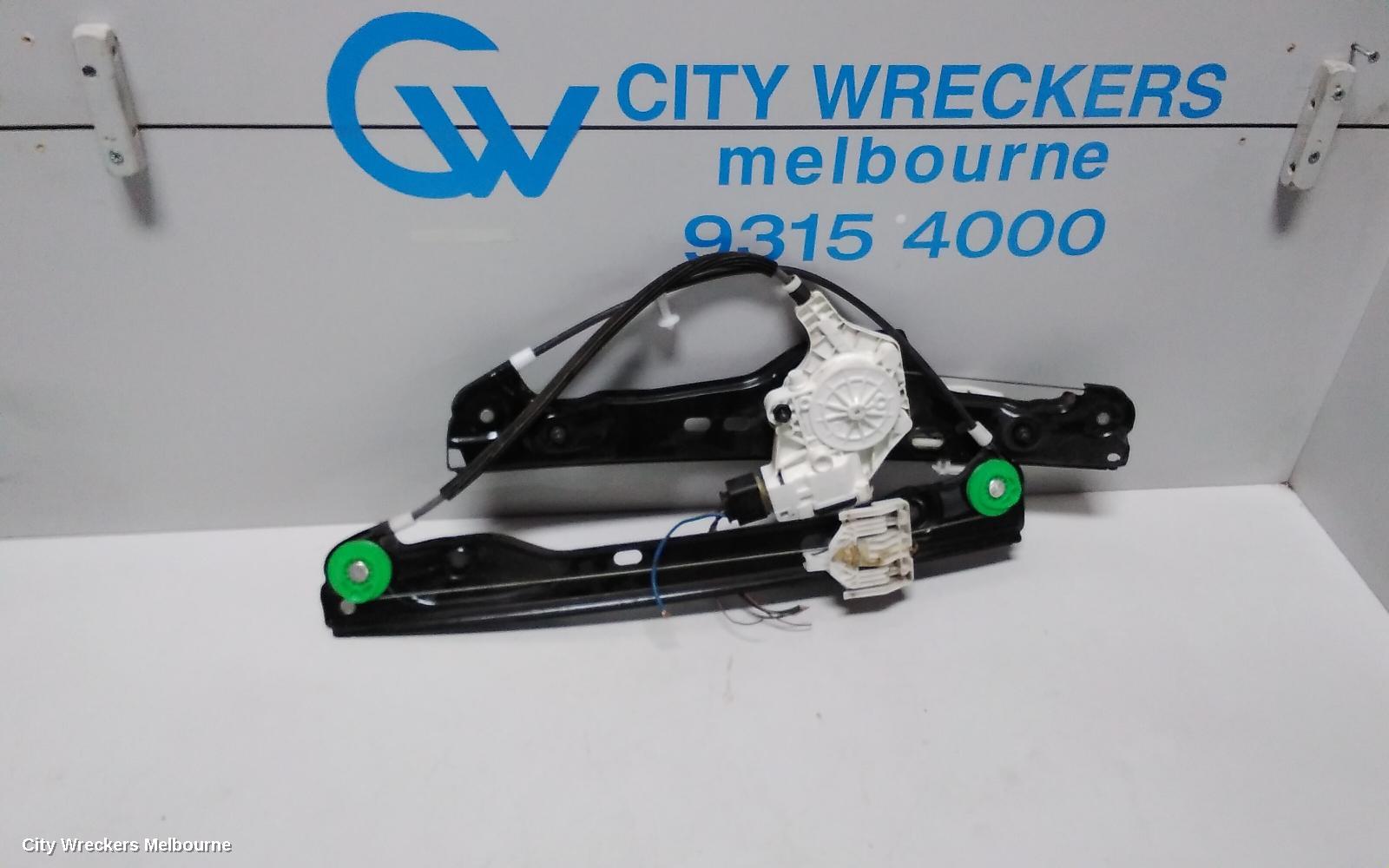 BMW 3 SERIES RIGHT FRONT WINDOW REG/MOTOR, E90, SEDAN, 03/2005 - 01/2012 - Image 1
