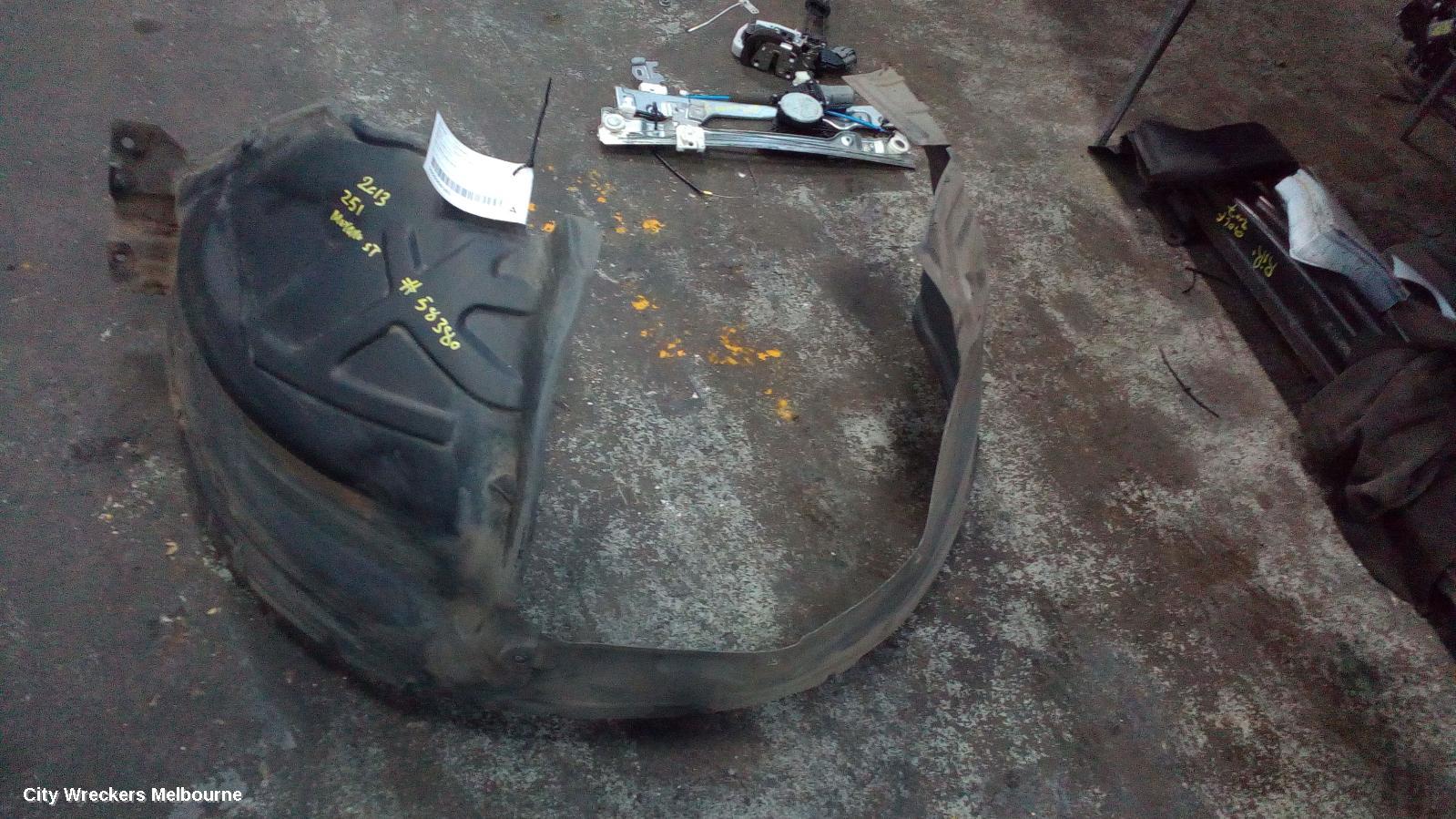 NISSAN MURANO RIGHT GUARD LINER, Z51, 12/2008 - 12/2014 - Image 1