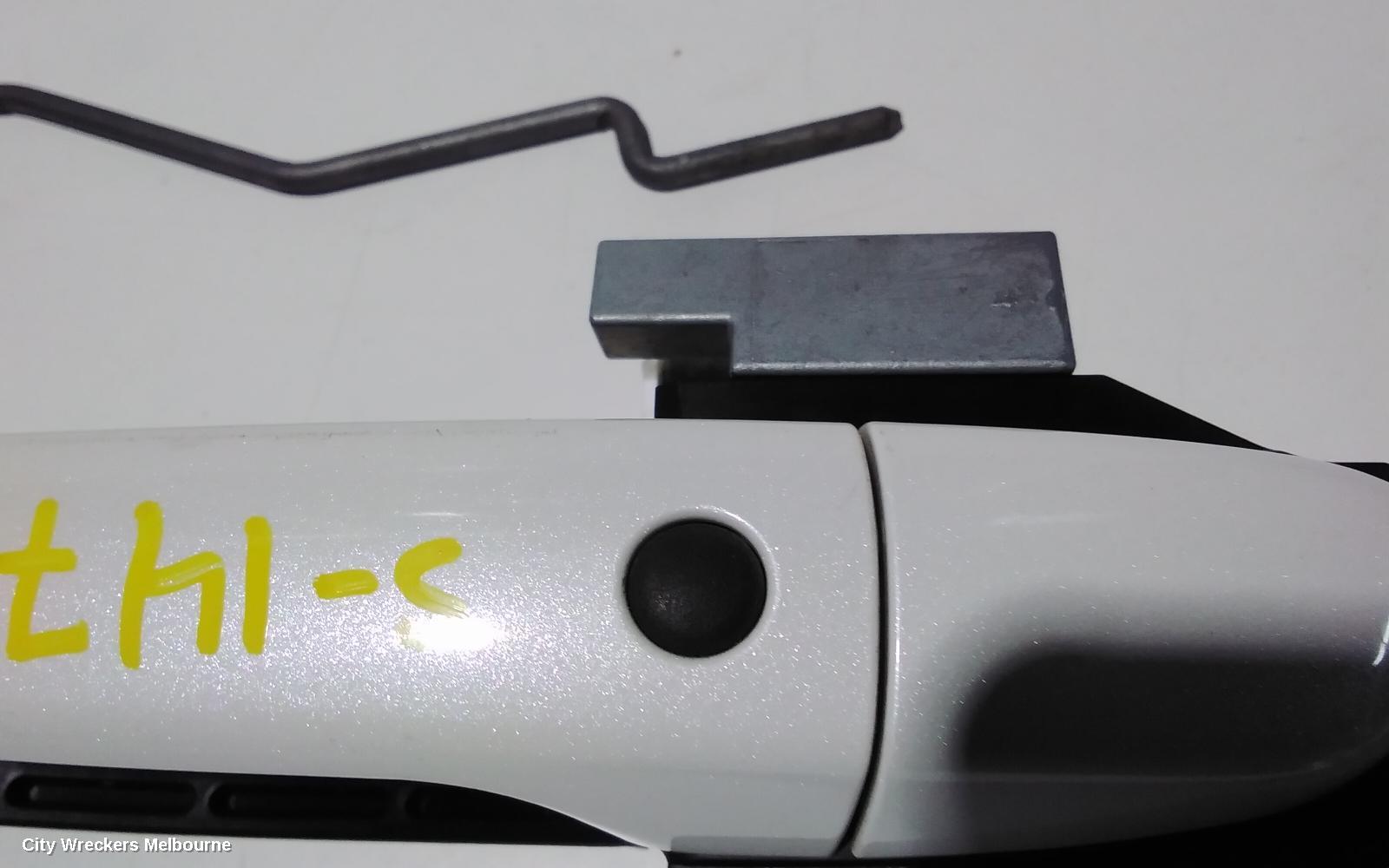 MAZDA CX3 DOOR HANDLE, OUTER, LH FRONT, W/ KEYLESS ENTRY TYPE, COLOUR CODED, DK, 03/2015 ONWARDS - Image 3
