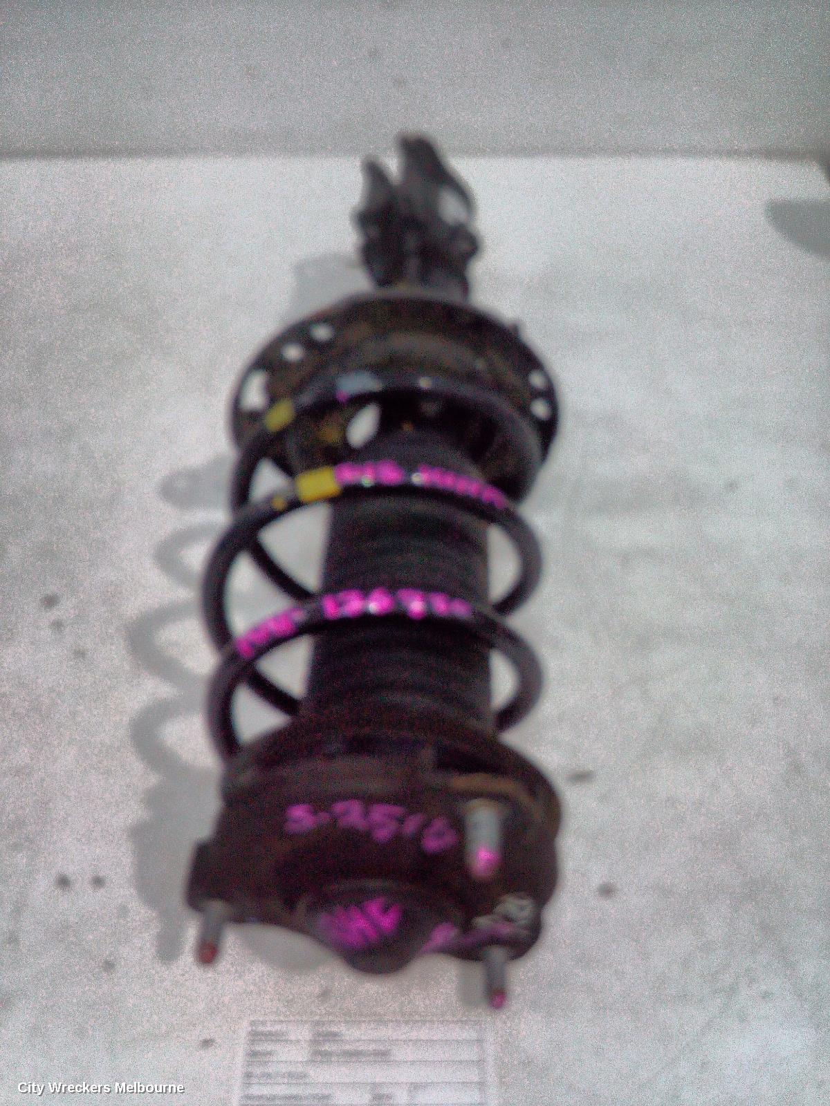 HYUNDAI KONA RIGHT FRONT STRUT, OS, 09/2017 - 07/2023 - Image 3