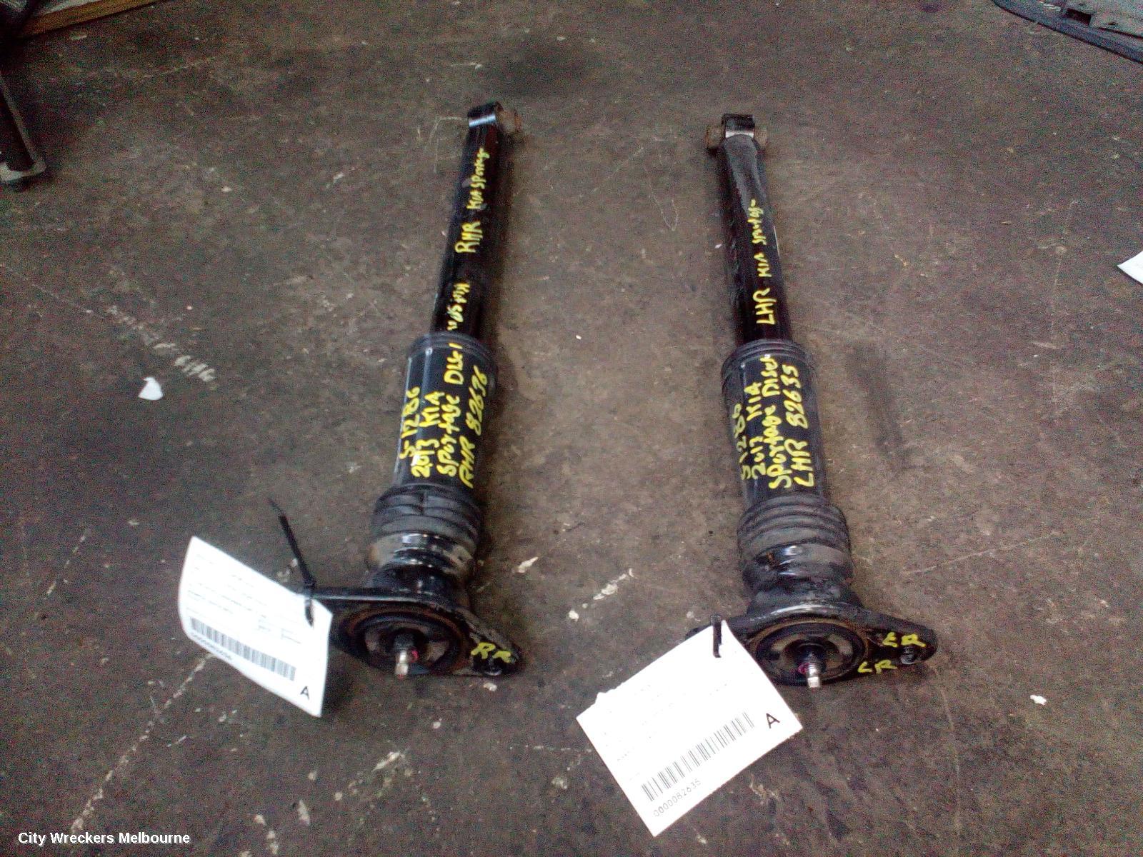KIA SPORTAGE LEFT REAR STRUT, ***USE SHOCK ABSORBER PART TYPE*** - Image 3