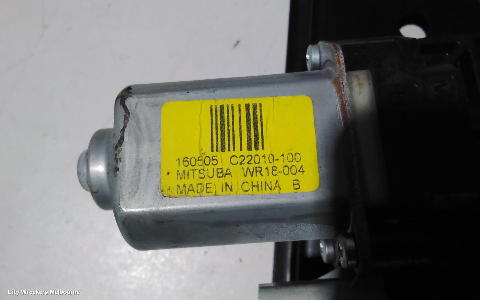 NISSAN QASHQAI LEFT FRONT WINDOW REG/MOTOR, J11, 12/2013 - 07/2021 - Image 2