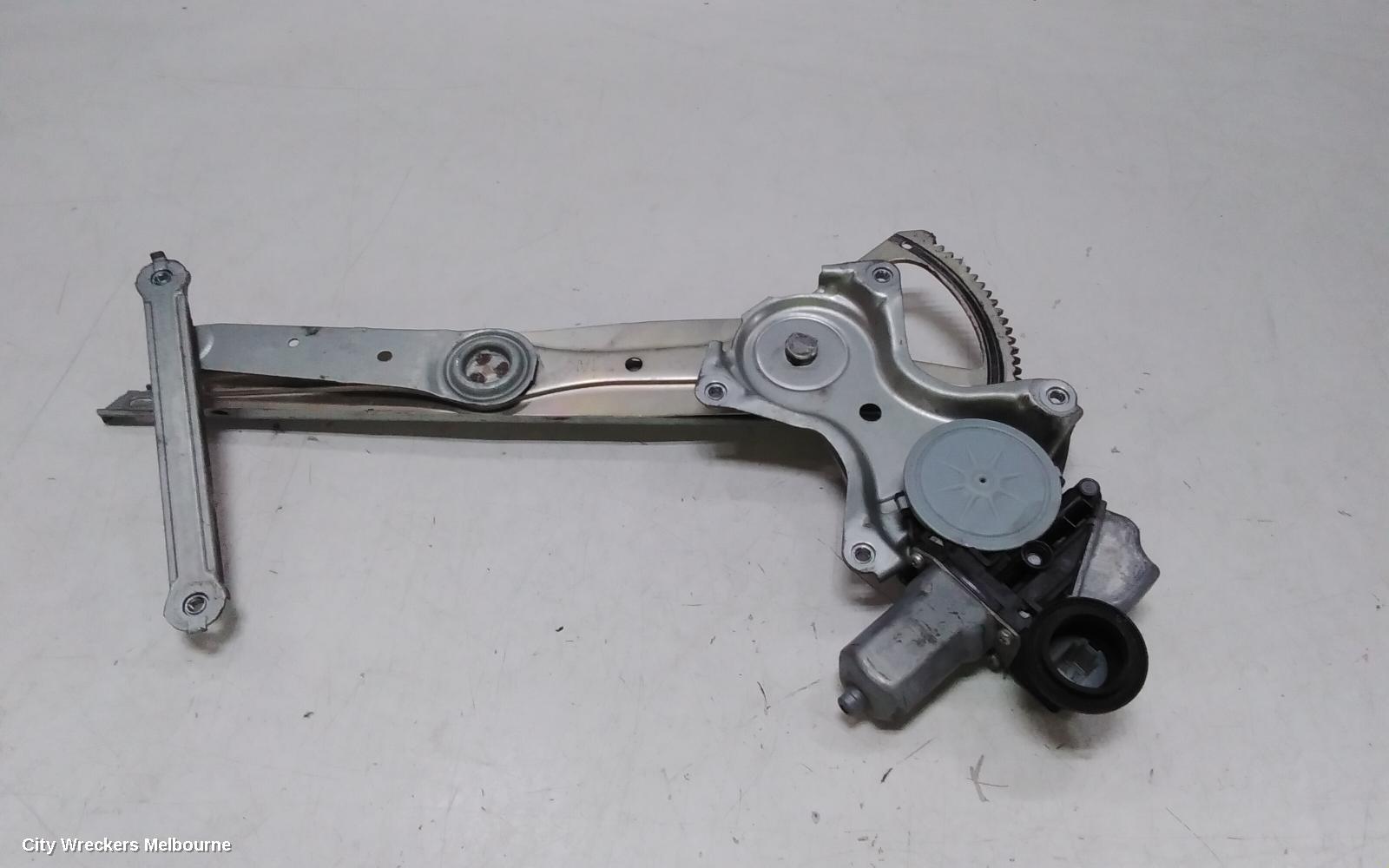 LEXUS RX SERIES RIGHT FRONT WINDOW REG/MOTOR, AL10, 12/2008 - 08/2015 - Image 1