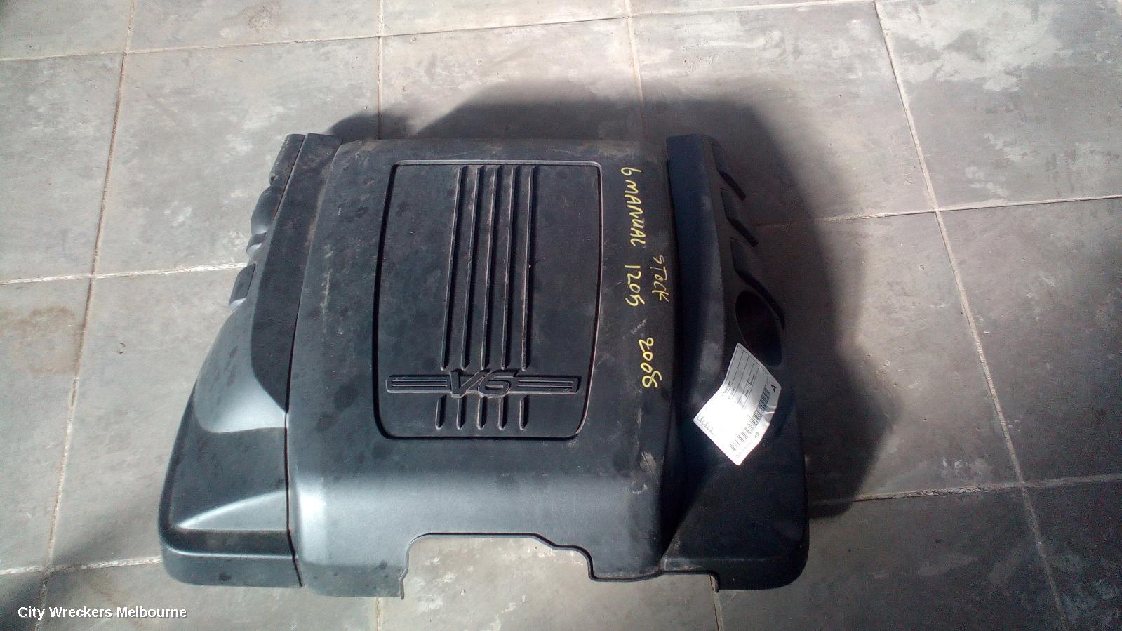 HOLDEN COMMODORE ENGINE COVER, 3.6, LY7, VE, 08/2006 - 04/2013 - Image 1