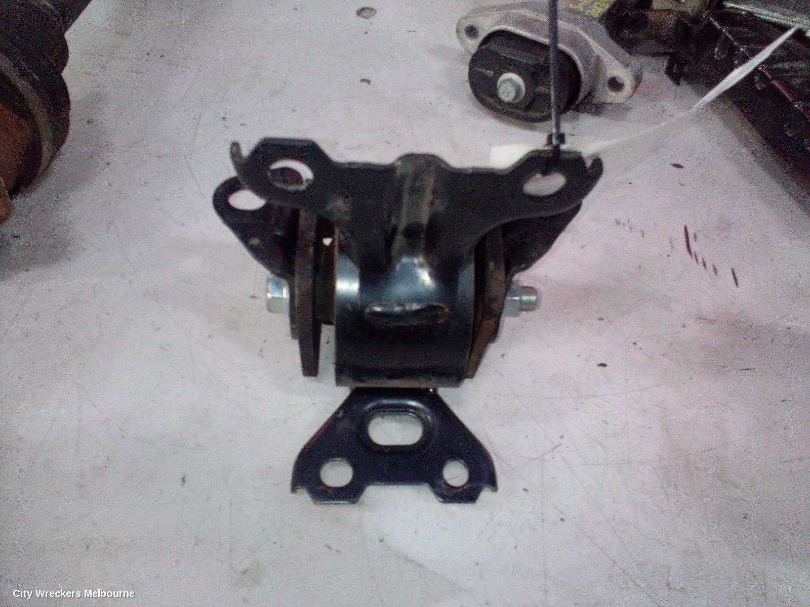 PEUGEOT 4008 MOUNT, ENGINE MOUNT, PETROL, 2.0, 4B11, MIVEC/VVT, 06/2012 - 12/2017 - Image 2