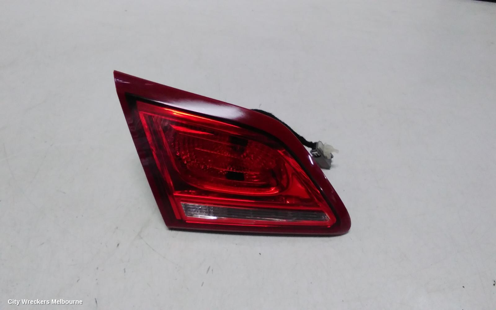 HOLDEN COMMODORE REAR GARNISH, BOOTLID LAMP (LH SIDE), VF, SEDAN, CLEAR TYPE, EVOKE/SV6/SS/INTERNATIONAL, 05/2013 - 12/2017 - Image 1