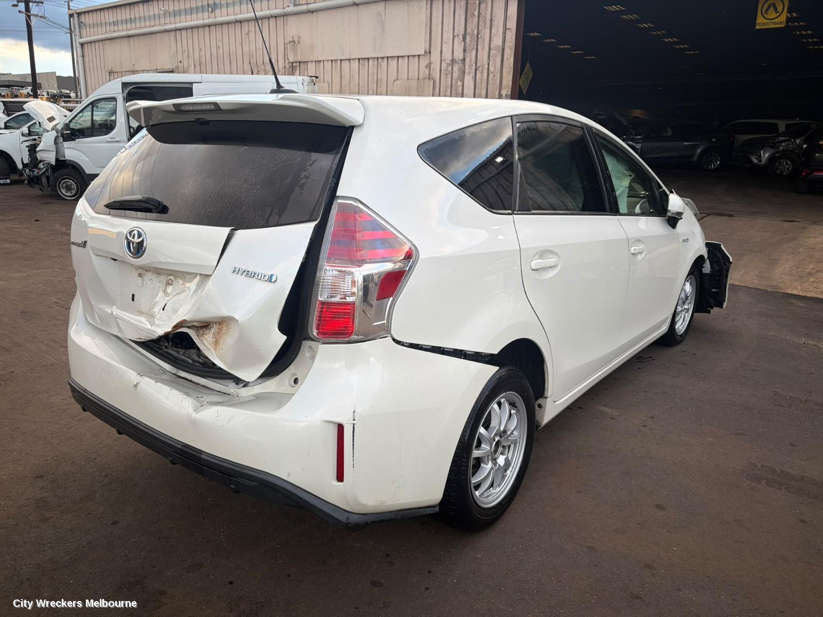 TOYOTA PRIUS RIGHT DOOR MIRROR, ZVW40R, PRIUS V, 05/2012 - 11/2022 - Image 1