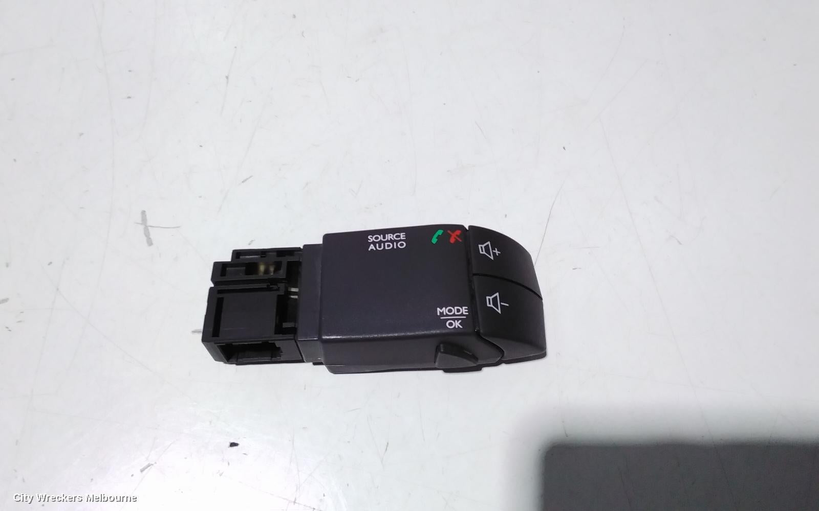 MITSUBISHI EXPRESS, SN, 03/2020 - 12/2022, 255522448R  ELECTRONIC MODULE DACIA LODGY : 103275 - Image 2