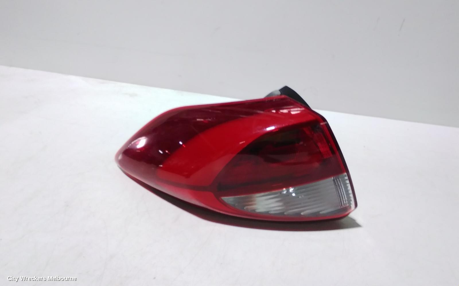 HYUNDAI TUCSON LEFT TAILLIGHT, IN BODY, TL, ACTIVE X, KOREAN BUILT (VIN KMHJ), NON LED TYPE, 07/2015 - 06/2018 - Image 1