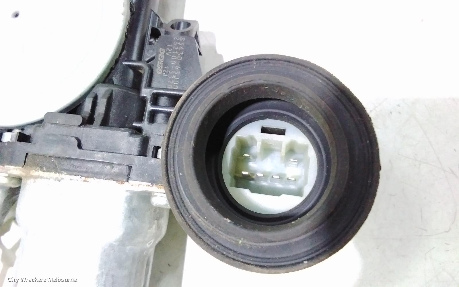 SUZUKI SWIFT RIGHT FRONT WINDOW REG/MOTOR, RS415/RS416, POWER, 09/2004 - 02/2011 - Image 2