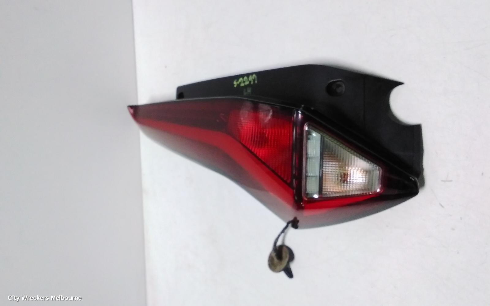 MG MG3 LEFT TAILLIGHT, SZP1, IN BODY, CLEAR ON BOTTOM, 06/2018 ONWARDS - Image 2
