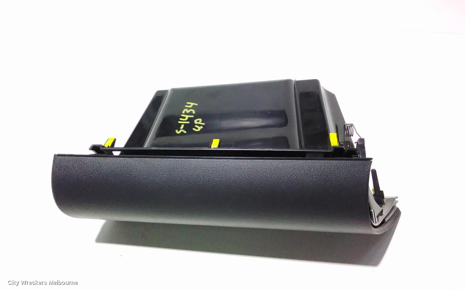 TOYOTA HILUX GLOVE BOX, UPPER, 09/2015 ONWARDS - Image 2
