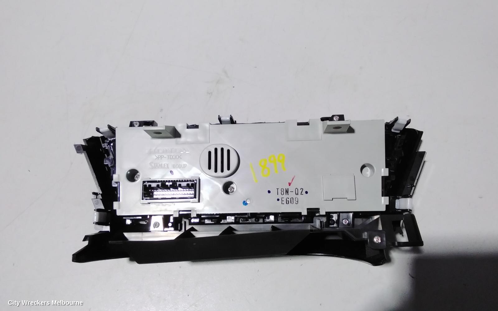 HONDA HRV HEATER/AC CONTROLS, DUAL-ZONE CLIMATE CONTROL, RU5, 12/2014 ONWARDS - Image 2