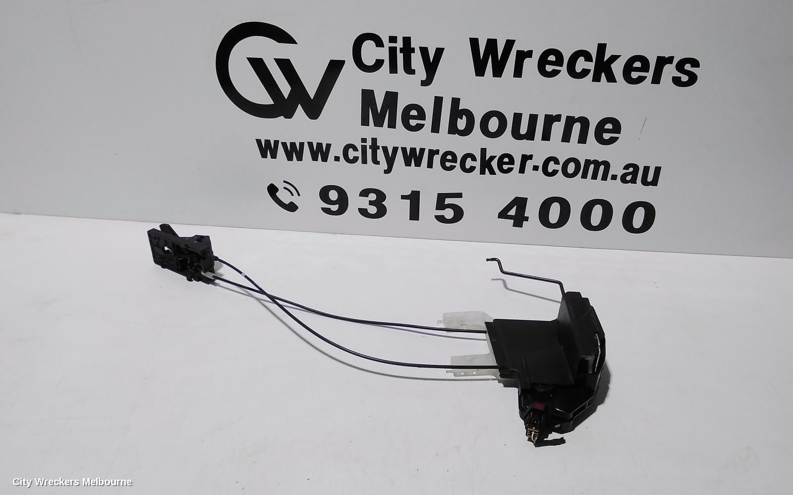 HYUNDAI TUCSON DOOR/BOOT/GATE LOCK, LEFT FRONT DOOR LOCK, 08/2004 - 01/2010 - Image 1