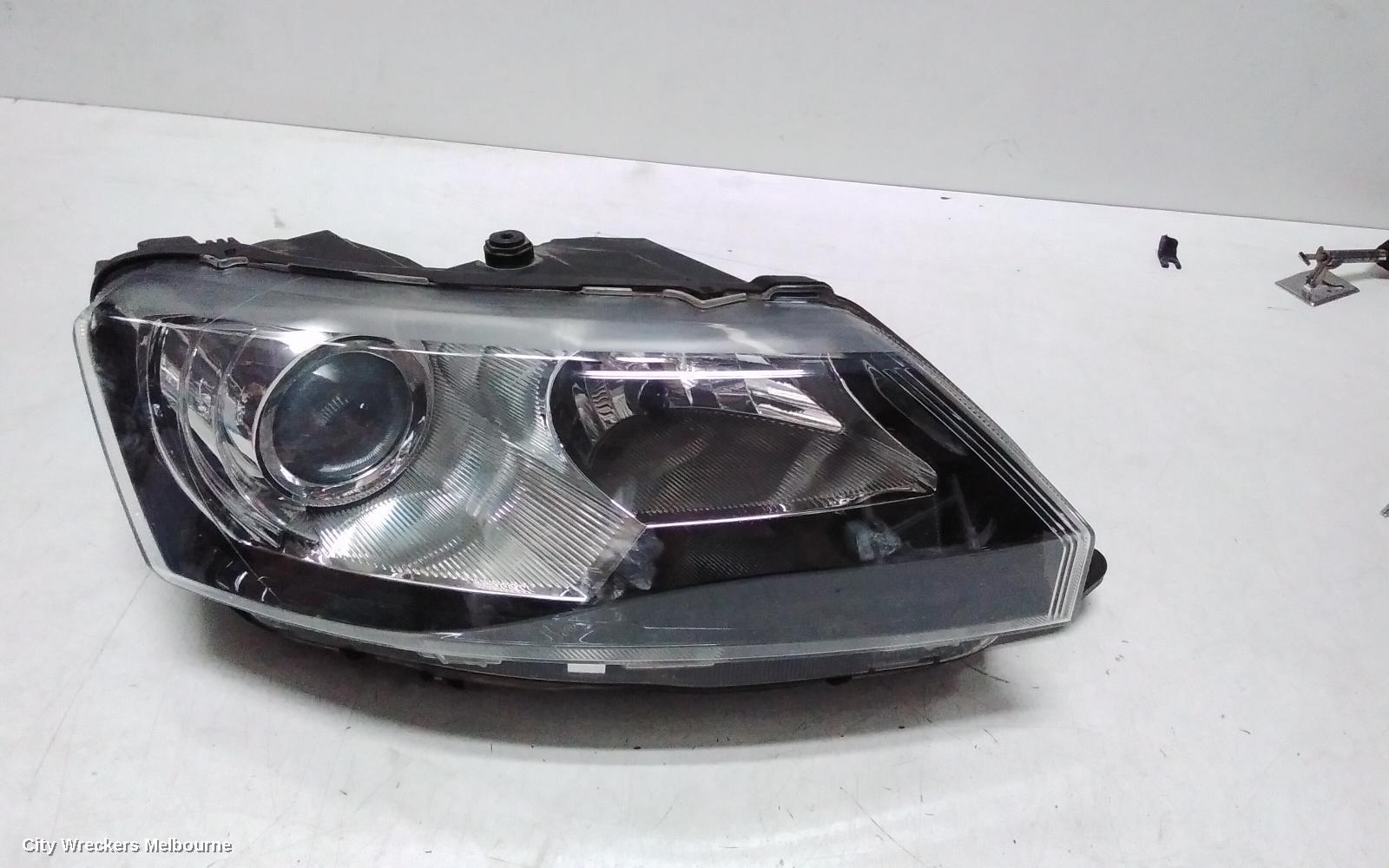SKODA RAPID RIGHT HEADLAMP, NH, NON AUTO LIGHT SENSITIVE TYPE, 05/2014 - 12/2020 - Image 1