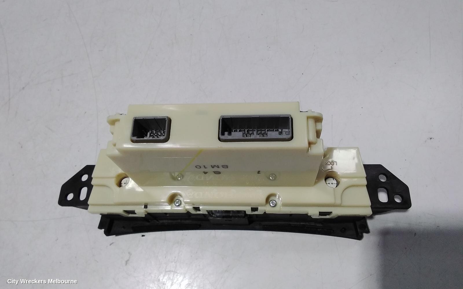 HONDA ACCORD HEATER/AC CONTROLS, 8TH GEN, EURO (VIN JHMCU), 06/2008 - 12/2015 - Image 3