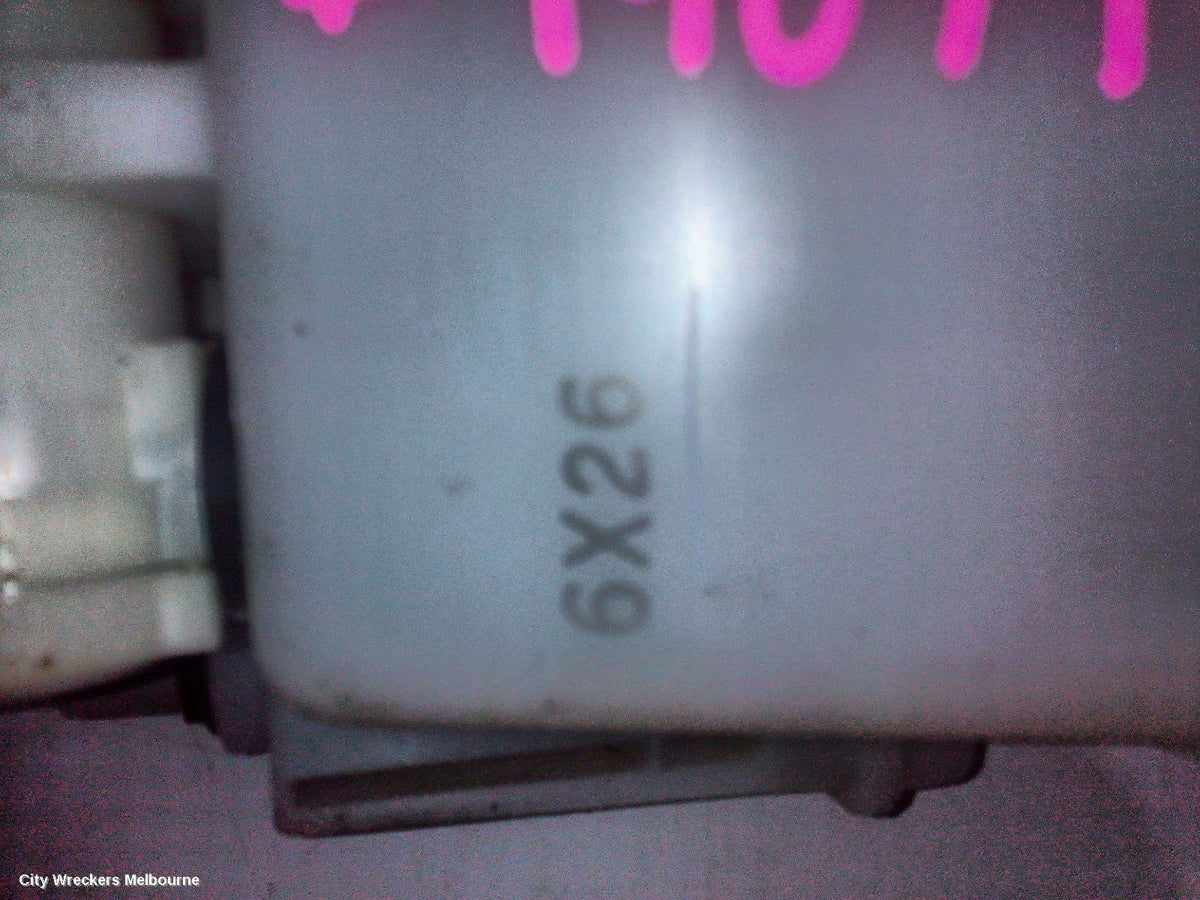 SUBARU LEVORG WASHER BOTTLE, V1, 05/2016 - 12/2020 - Image 3