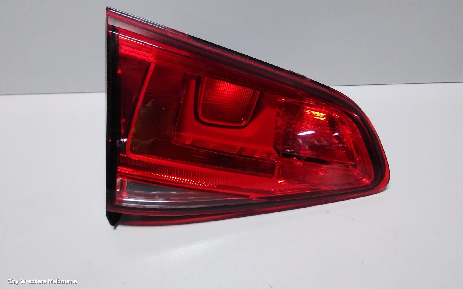 VOLKSWAGEN GOLF REAR GARNISH, TAILGATE LAMP (LH SIDE), GEN 7, HATCH, 03/2013 - 03/2017 - Image 2