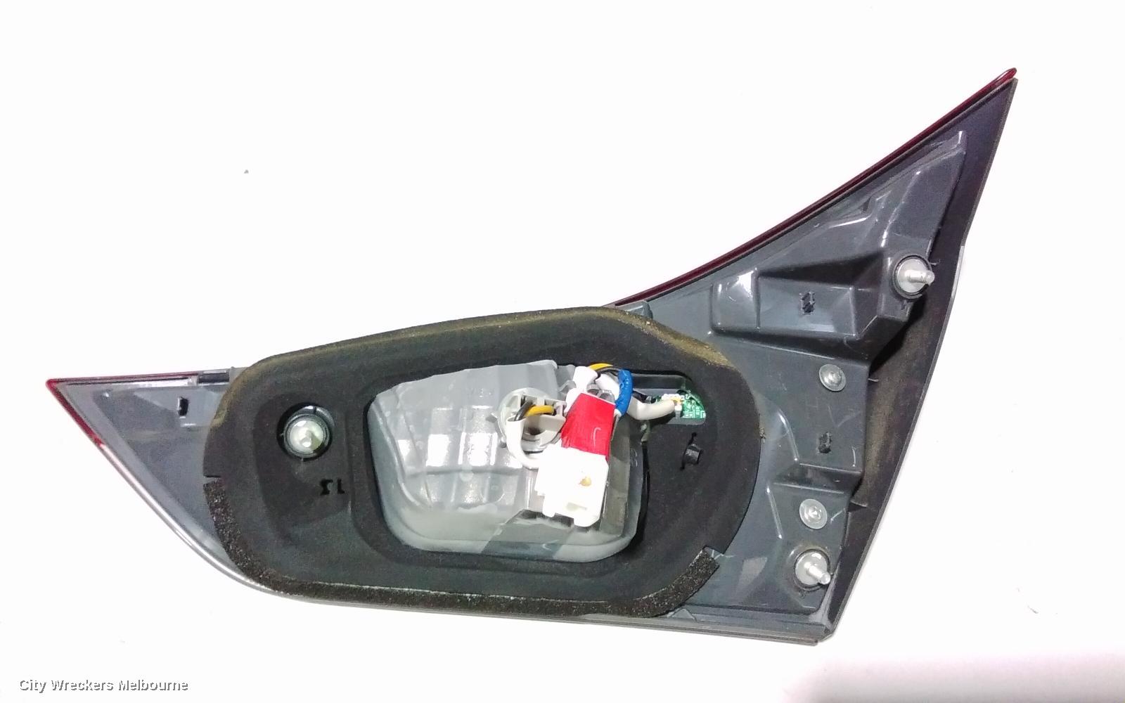 TOYOTA COROLLA REAR GARNISH, TAILGATE LAMP (LH SIDE), ZRE182R/ZWE186R, HATCH, 03/2015 - 06/2018 - Image 3