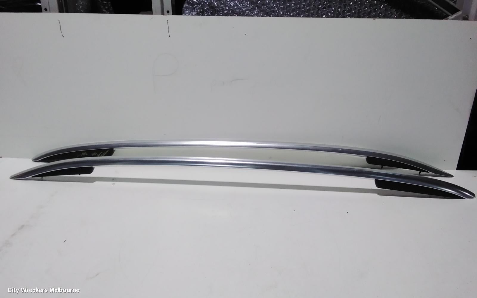 VOLKSWAGEN TIGUAN ROOF RAIL, 5N 05/2008 - 09/2011 - Image 1
