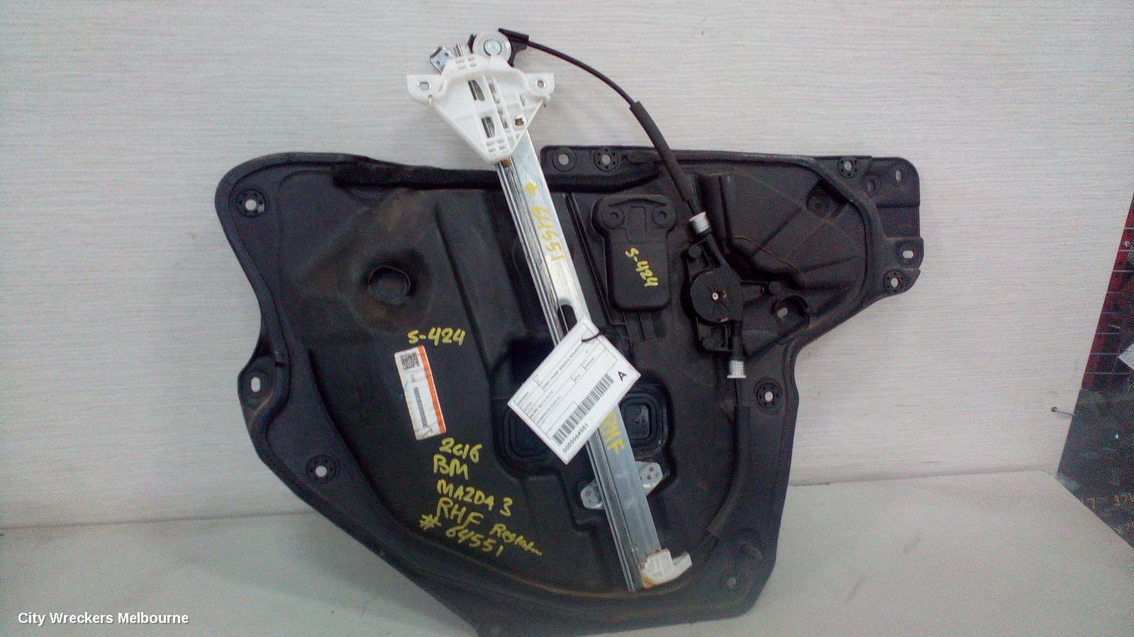 MAZDA 3 RIGHT FRONT WINDOW REG/MOTOR, BM-BN, 06/2013 - 02/2019 - Image 3