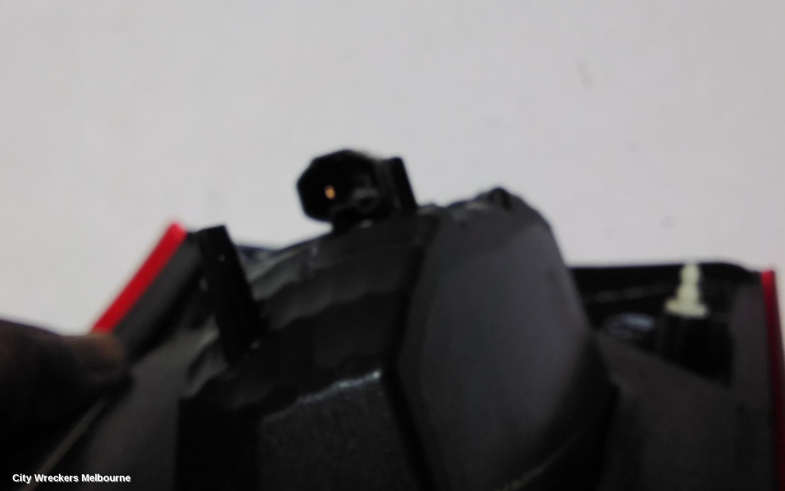 SUZUKI VITARA REAR GARNISH, TAILGATE LAMP (LH SIDE), VITARA, LY (VIN TSM), 06/2015 - 10/2018 - Image 3