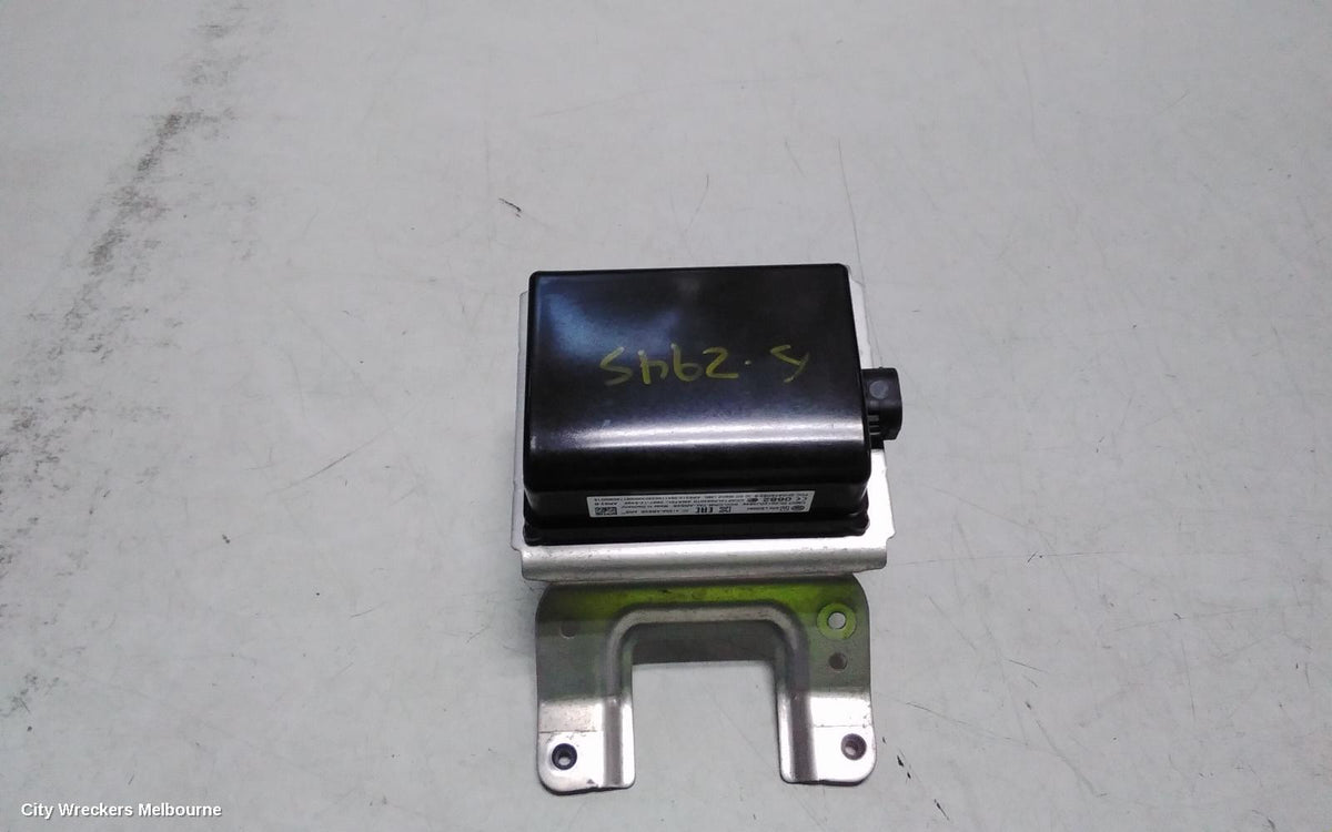 MERCEDES GLC CLASS REVERSE CAMERA, FRONT RADAR SENSOR (LH SIDE BEHIND BUMPER), X253/C253, 09/2015 - 03/2023 - Image 1