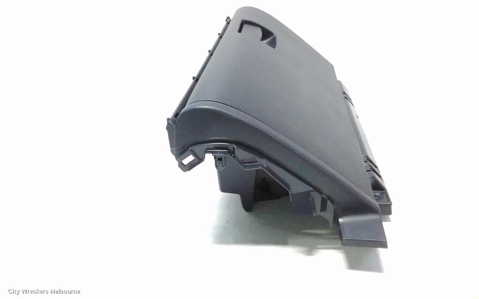 SUBARU FORESTER GLOVE BOX, SK, 08/2018 - 11/2024 - Image 3
