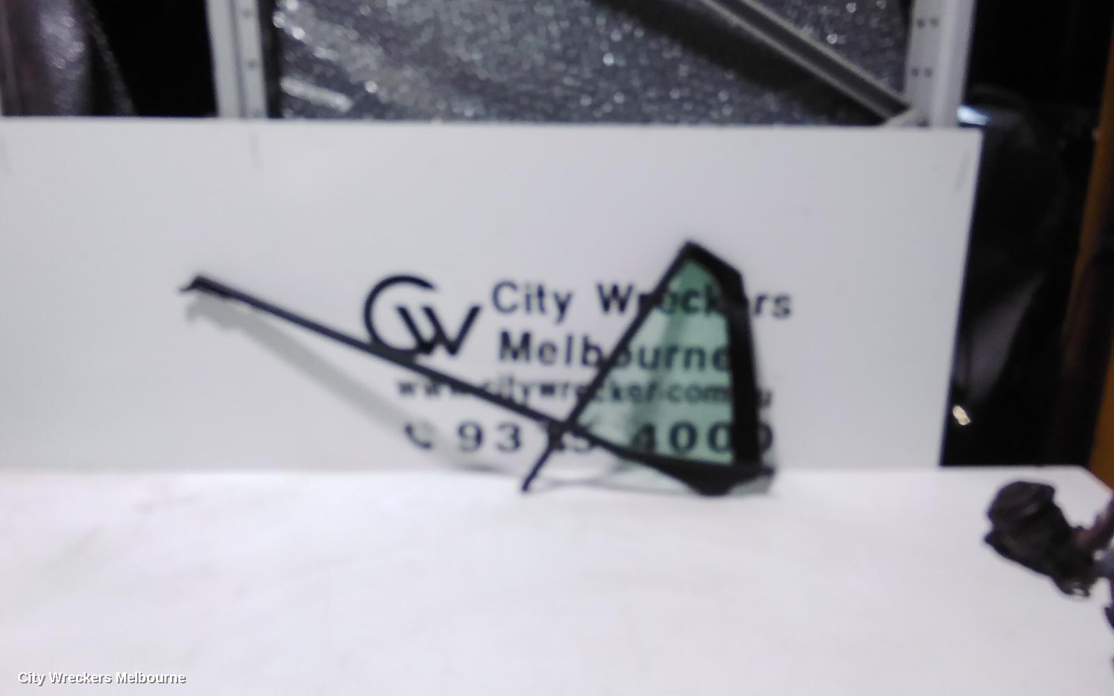 SKODA FABIA LEFT REAR SIDE GLASS, NJ, 01/2015 - 08/2021 - Image 3