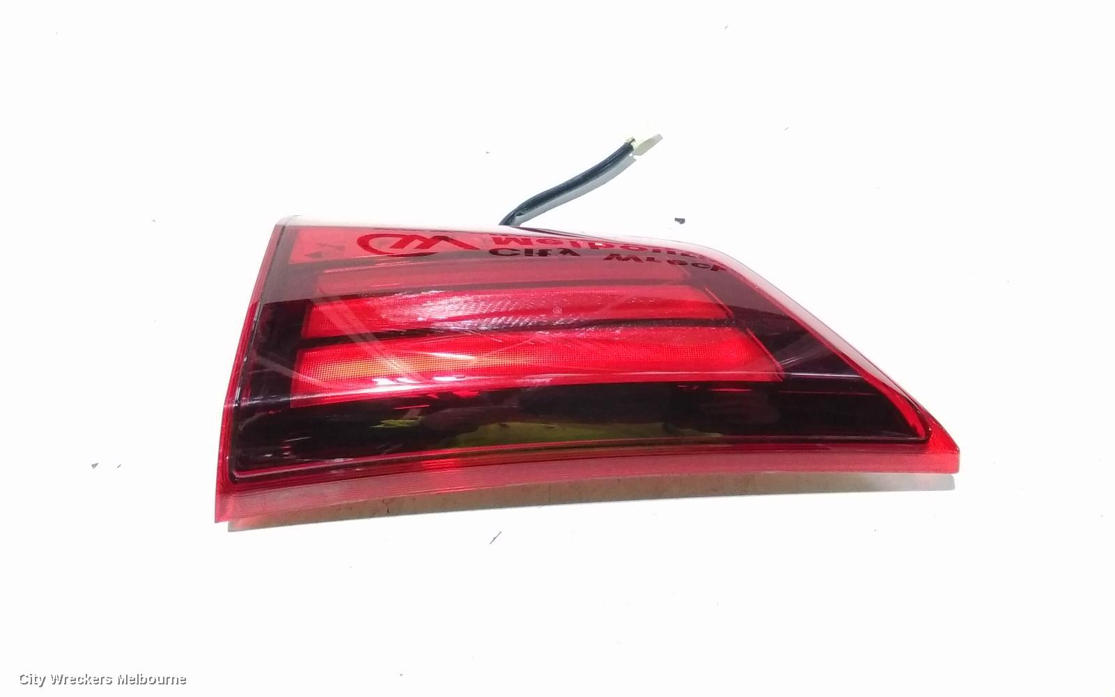 MITSUBISHI OUTLANDER REAR GARNISH, TAILGATE LAMP (RH SIDE), ZK-ZL, 01/2015 - 07/2021 - Image 3